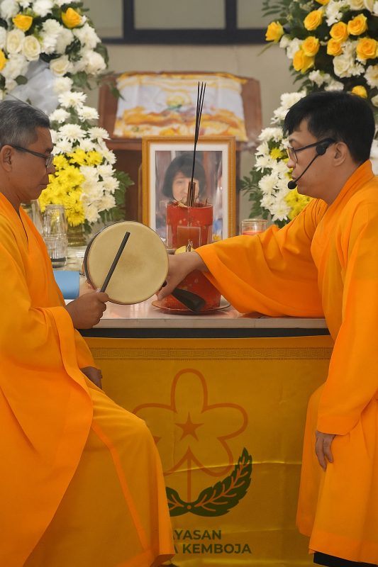 Pemulasaran jenazah untuk agama budha di yayasan bunga kemboja